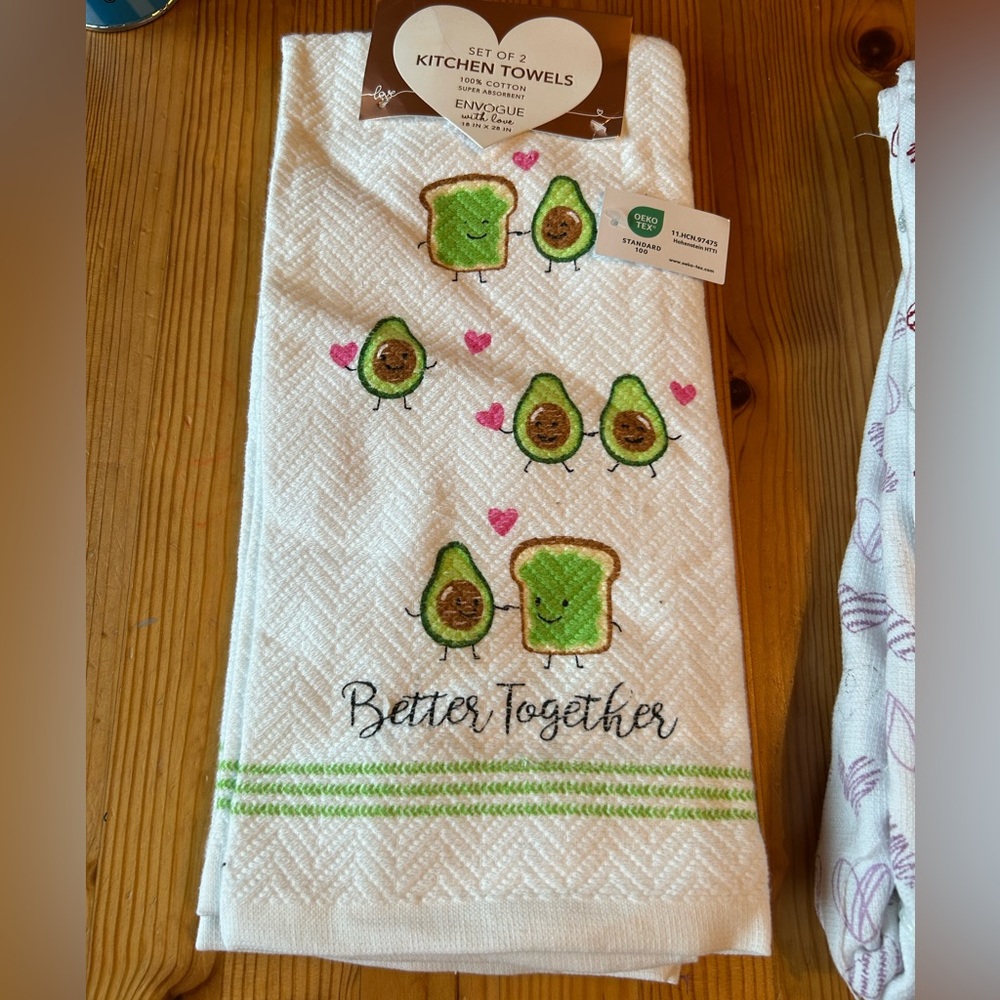 Envogue Avocado and Heart Embroidered Kitchen Towels